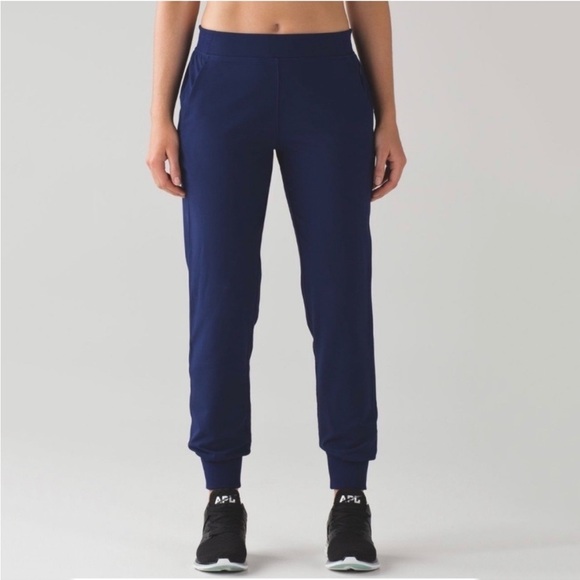 The Get Ready Jogger - Picture 1 of 12